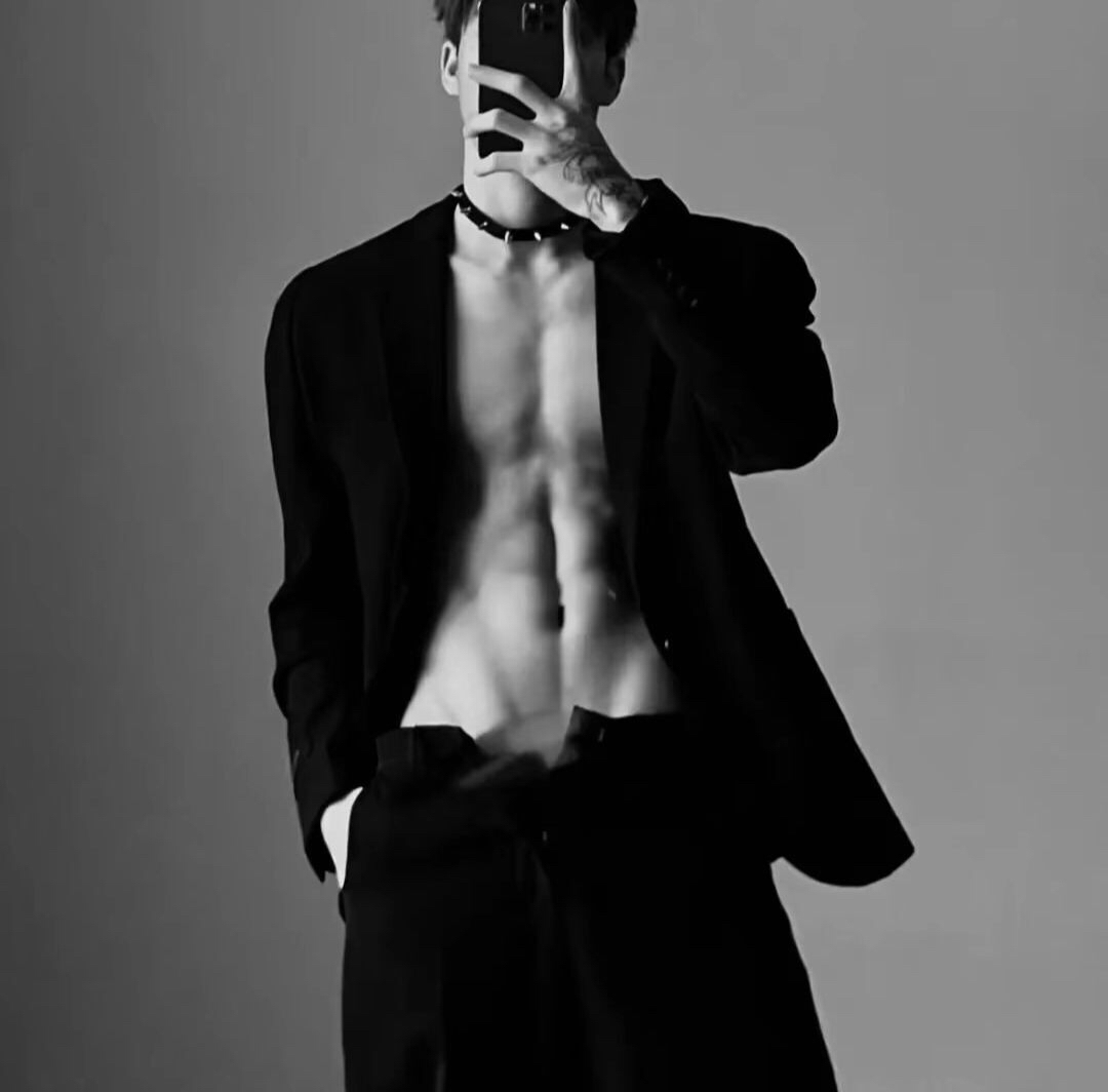 最新男头腹肌风采，当代男性魅力的新标杆展示