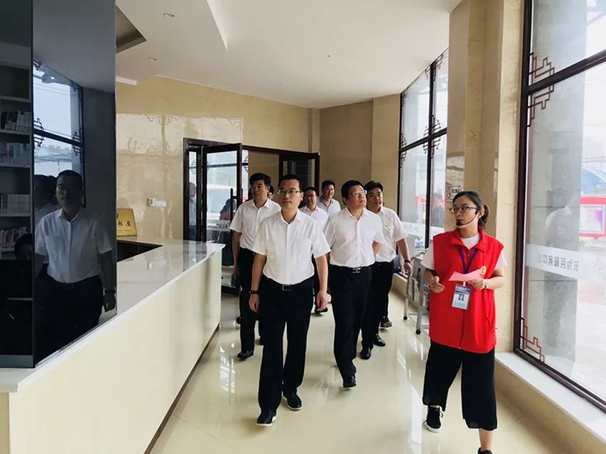 新东社区新任领导引领发展，塑造美好未来