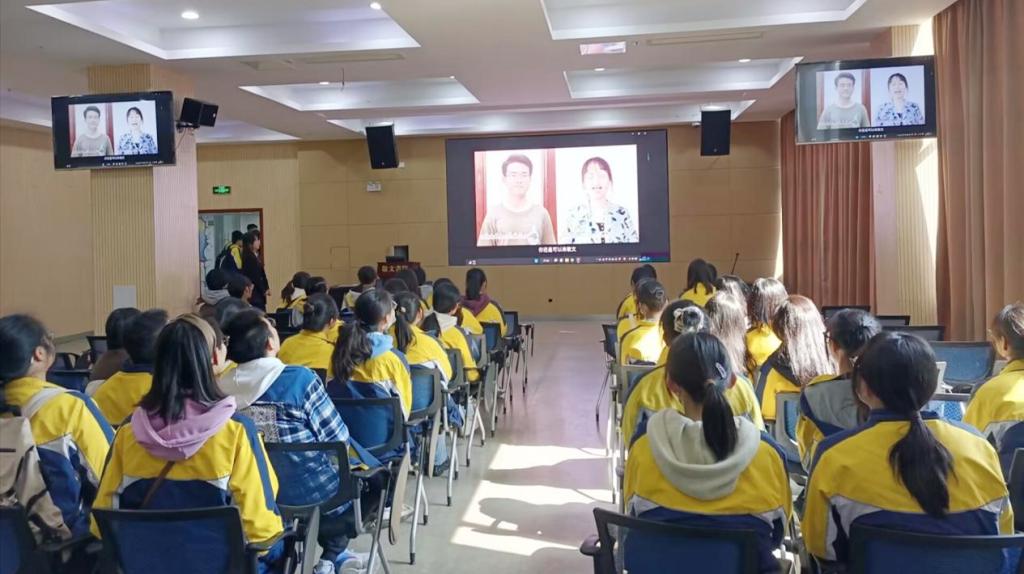 江阴市小学新任领导团队亮相，引领未来教育新篇章